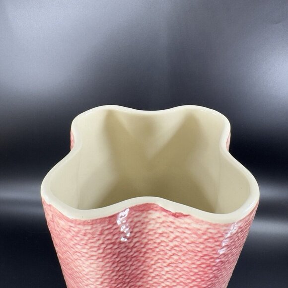 Shawnee USA Pottery Coral Pink Burlap Pinched Vase Tall Pottery Vessel Vase Vtg - Picture 12 of 16